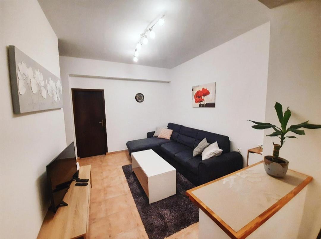Apartment Nena Near The City Center With Free Parking Póla Kültér fotó