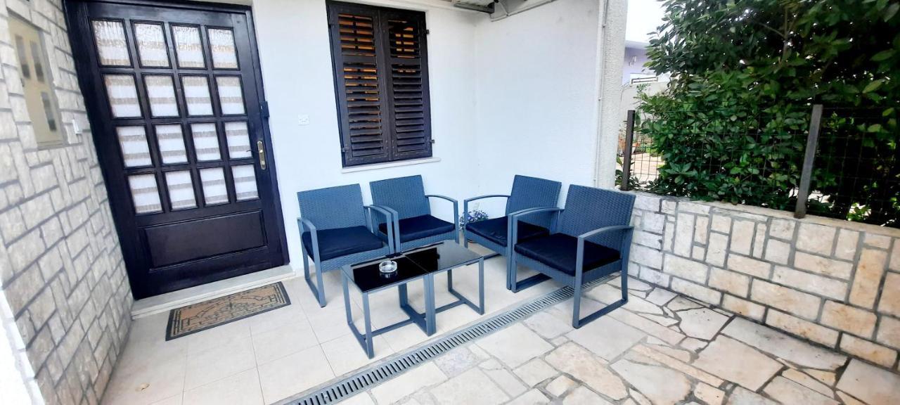 Apartment Nena Near The City Center With Free Parking Póla Kültér fotó